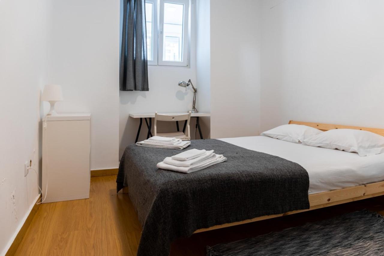 Entrecampos - Family Apartment With Terrace Lisboa Kültér fotó
